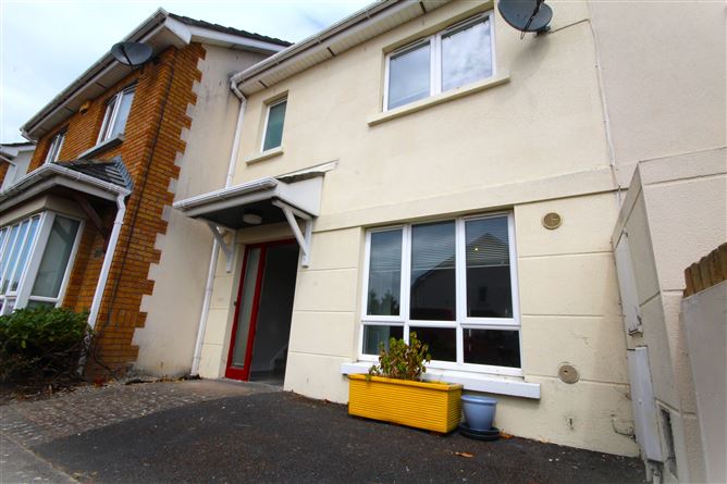 6 Heathfield Terrace, Cappagh Road, Finglas