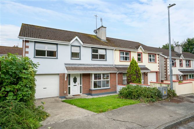 17 KNOCKNAMONA CRESCENT, LETTERKENNY, DONEGAL