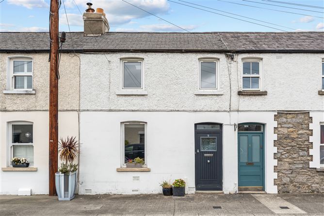 9 CHURCH GARDENS, RATHMINES, DUBLIN 6