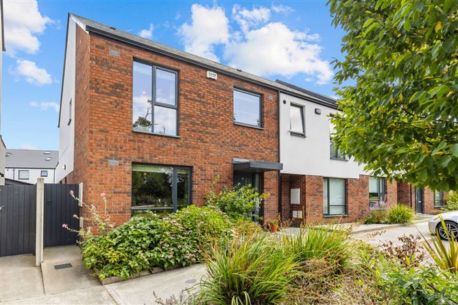 18 White Pines Drive, Stocking Avenue, Rathfarnham, Dublin 16, D16W1W8