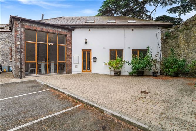 12 ROCK COURT, SLANE, CO.MEATH