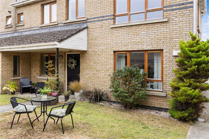 1 HOLYWELL AVENUE, SEA ROAD, KILCOOLE