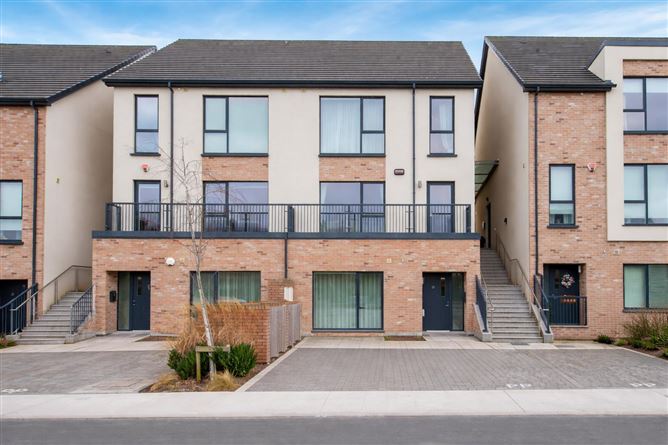 30 The Grove, St Marnocks Bay, Station Road
