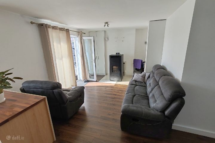 19 BEACHSIDE AVE, RIVERCHAPEL COURTOWN, WEXFORD