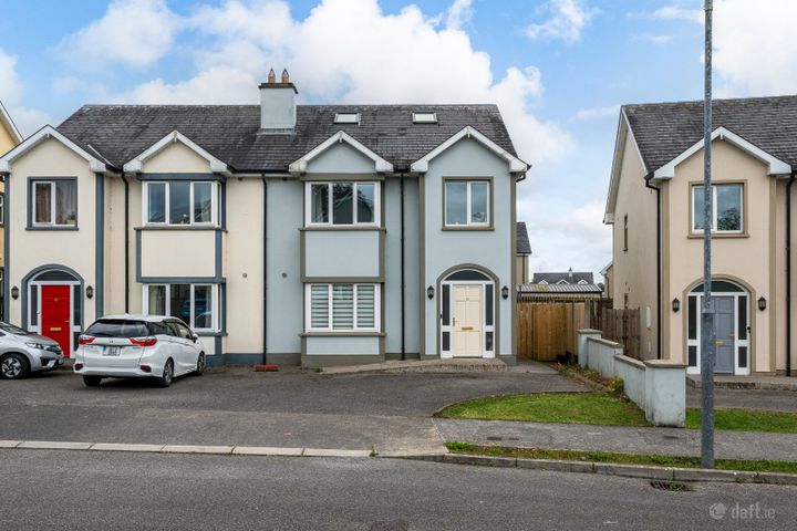 11 HOLLY PARK, LEITRIM VILLAGE, CARRICK ON SHANNON