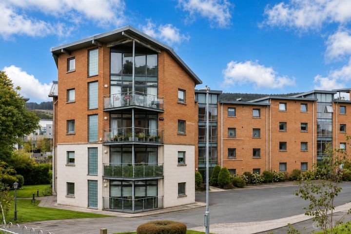 103 THE GLEN, CLON BRUGH, AIKENS VILLAGE