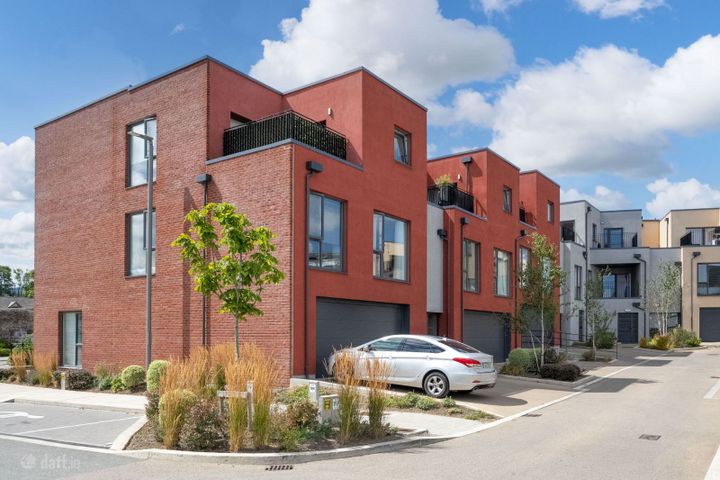 15 TULLY GREEN, CHERRYWOOD, DUBLIN 18