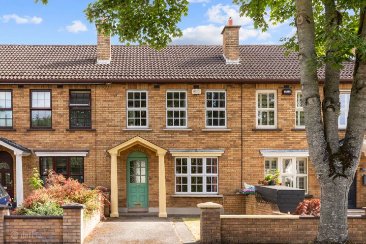16 PARK DRIVE LAWN, CASTLEKNOCK, DUBLIN 15