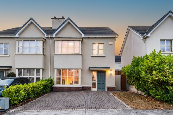 16 HILLVIEW, BELLINGSFIELD, KILCULLEN ROAD
