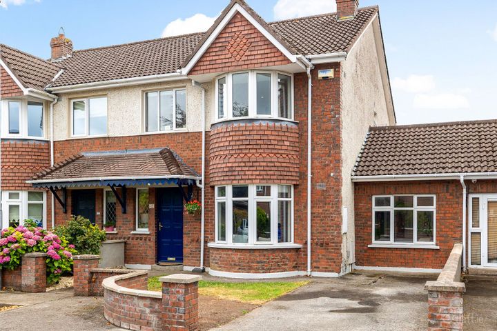 42 KERDIFF AVE, NAAS, KILDARE