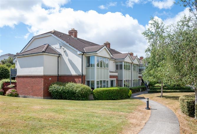 25 CADDELL, THE LINKS, STATION RD