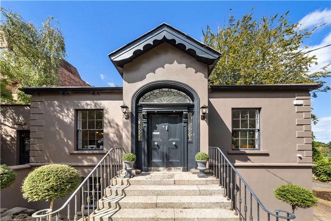 1 RICHMOND HILL, MONKSTOWN, DUBLIN