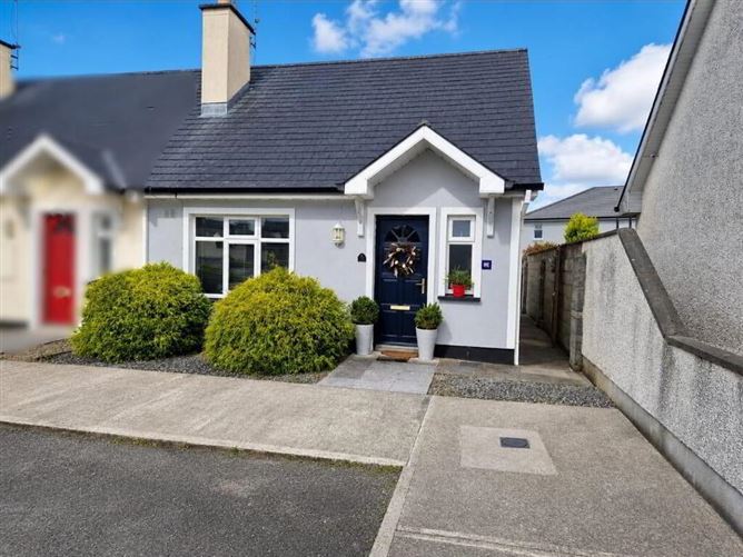 12 Kilkeevin Park, Castlerea, Co. Roscommon, F45DP46