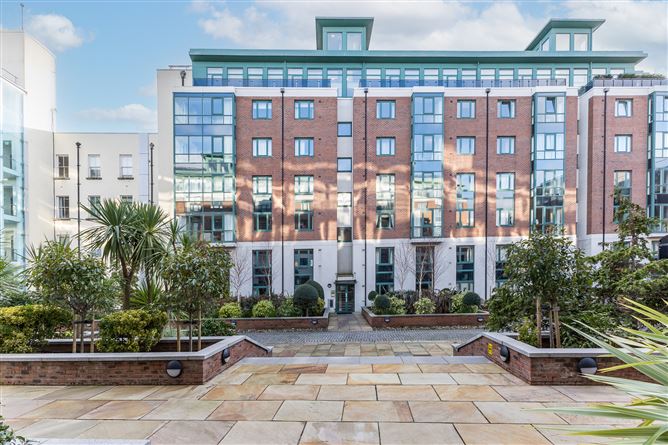 Adelaide Square, South City Centre, Dublin 8