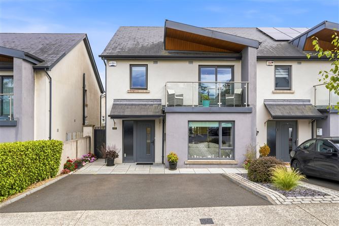 48 Oak Hill, Gorey