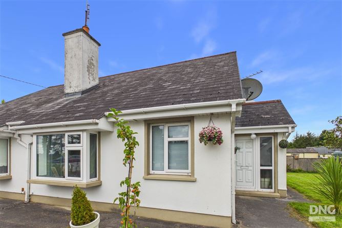 9 Quinn Villas, Ballaghaderreen, Co. Roscommon, F45HF53