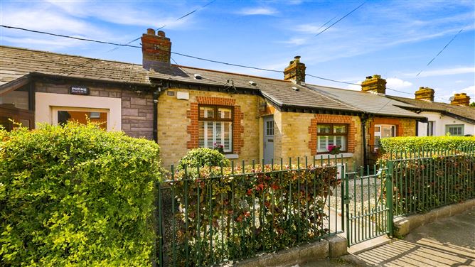 3 Connaught Parade, Connaught Street, Phibsborough