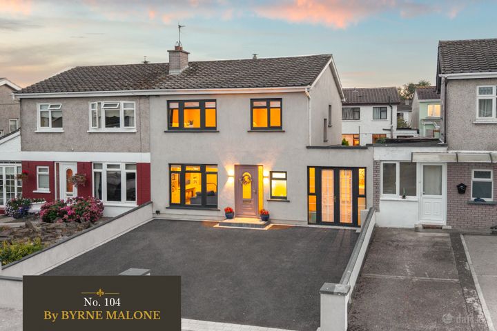 104 MOOREFIELD PK, DROICHEAD NUA, KILDARE