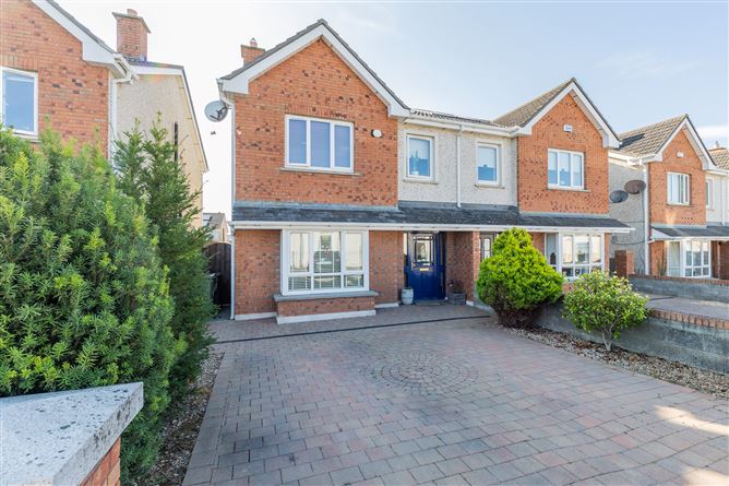 4 Castleland Park Avenue, Balbriggan