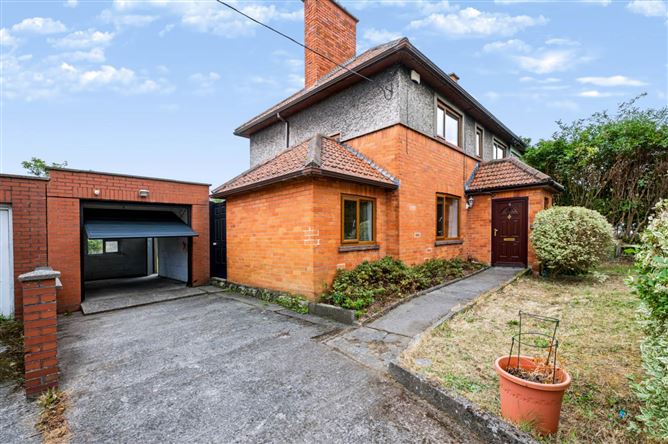 5 RALEIGH SQ, CRUMLIN, DUBLIN 12