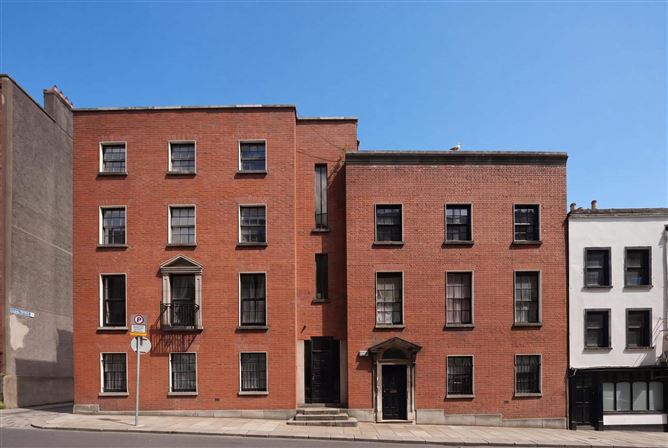 APARTMENT 2, HENRIETTA STREET, DUNLIN 2
