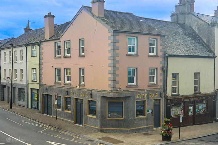 CITY BAR, MAIN STREET, CASHEL