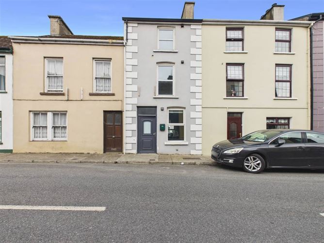9 MOORE ST, KILRUSH, CLARE