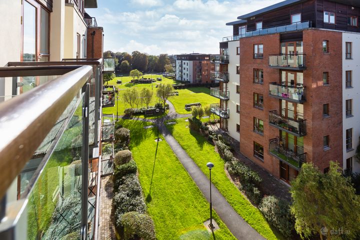 66 TEMPLE COURT, NORTHWOOD, SANTRY