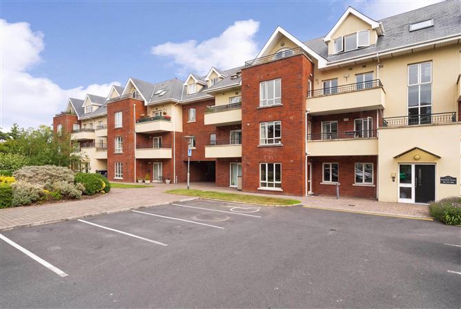 45 BALLINTYRE SQUARE, BALLINTYRE HALL, BALLINTEEN AVE
