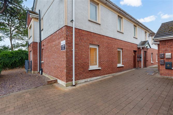 9 BOWLING COURT, MALLOW, CORK