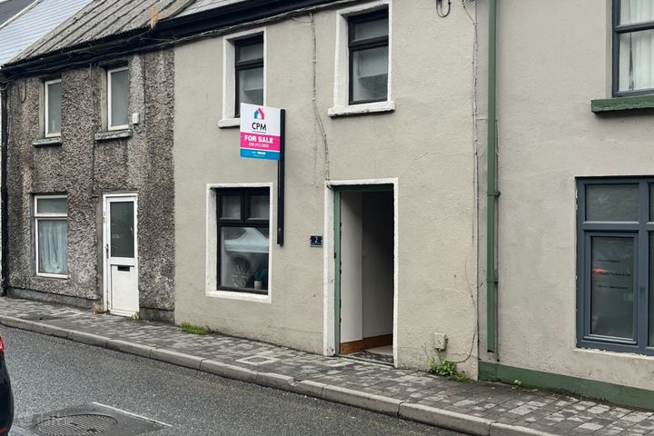 NO 2 BRIDGE STREET, GRAIGUECULLEN, CARLOW