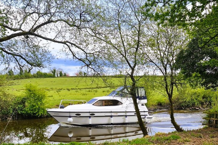 2 FOALIES BRIDGE, GREATHILL, BELTURBET