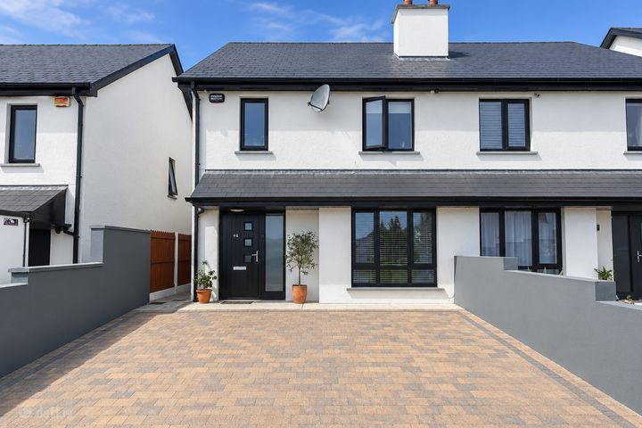 48 INIS ALAINN, BANDON, CORK