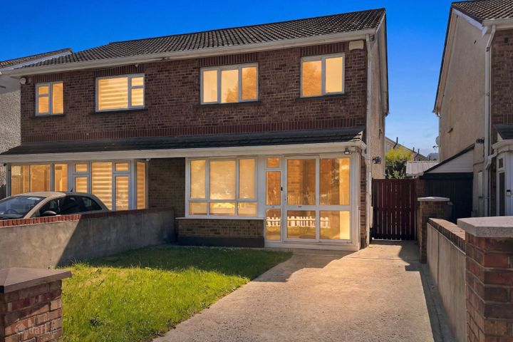 74 De Selby Crescent, Citywest, Dublin 24