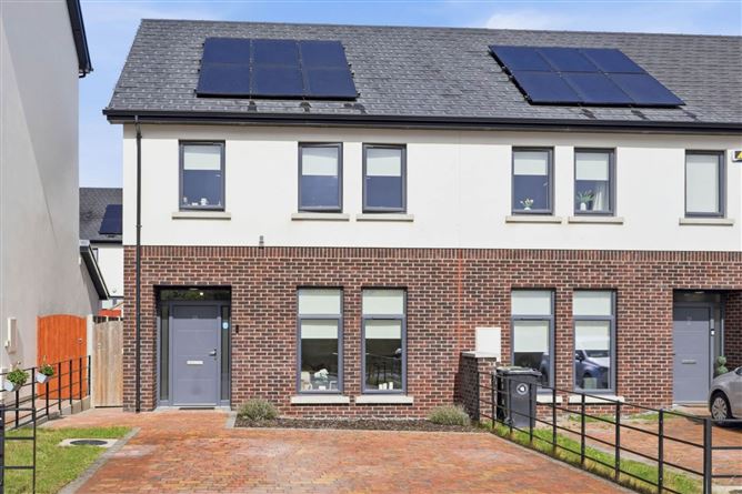 38 CRONANS WELL PARK, MOORETOWN, SWORDS