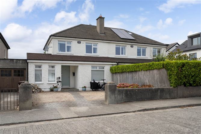 6 Abbey Park, Monkstown, County Dublin