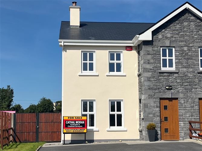 18 The Stables, Monivea
