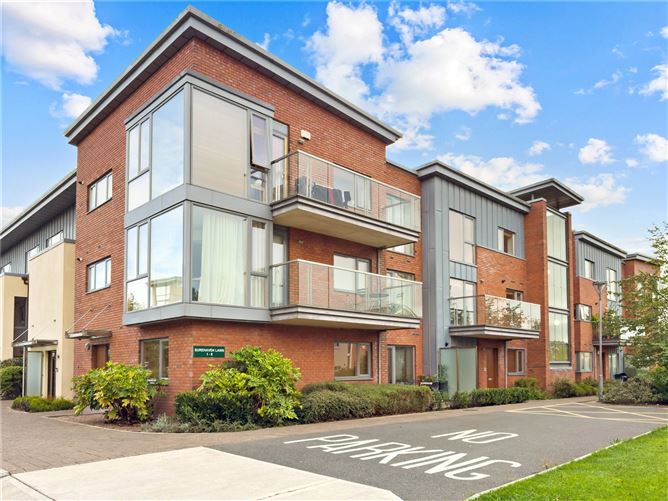 3 Surehaven Lawn, Phoenix Park Racecourse, Castleknock