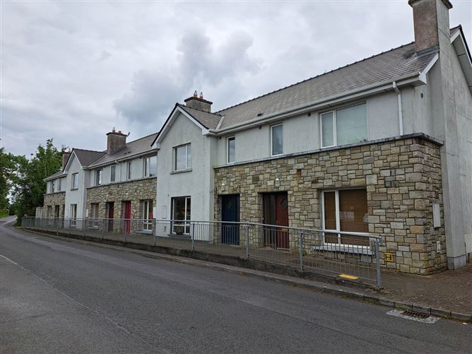 5 CASLIN WAY, STROKESTOWN, ROSCOMMON
