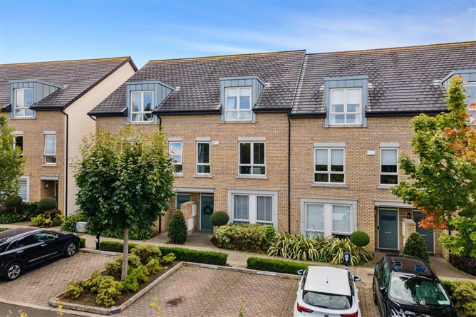 52 Roseland Avenue, Cualanor, Upper Glenageary Road