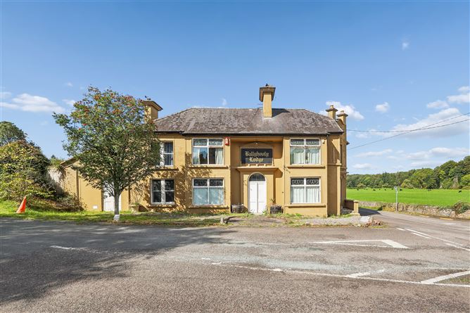BALLYHOOLY LODGE, BALLYHOOLY, CORK