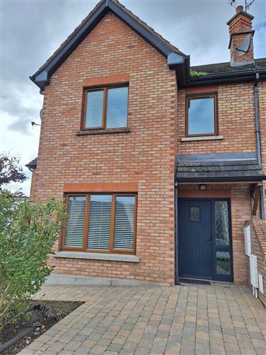 2 BOTHAR NA CARRAIGE, LIS NA DARA, CARRICK RD