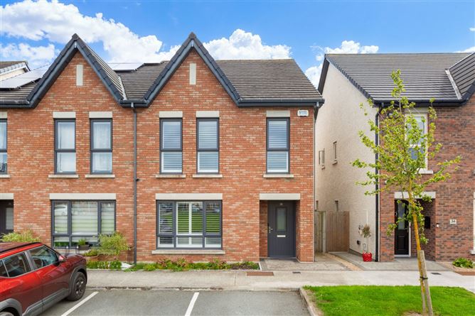 35 CASTLEFIELD HALL, CLONSILLA, DUBLIN 15