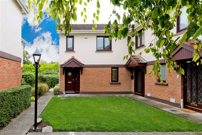 6 WILLOW BANK, SANDYFORD RD, DUNDRUM DUBLIN 14