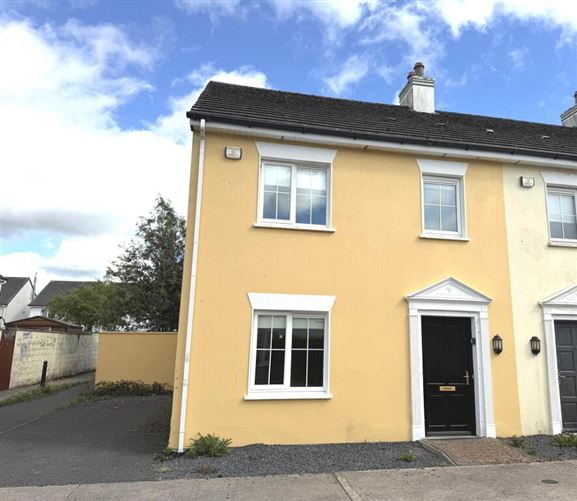 67 COSBY AVENUE, FAIRGREEN, PORTLAOISE