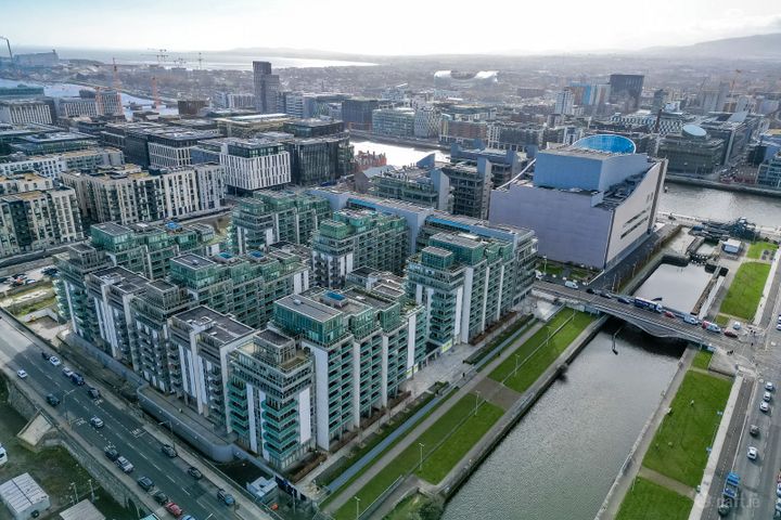 63 Kirkpatrick House, IFSC, Dublin 1