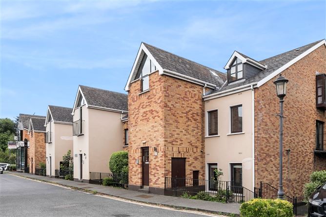 42 Village Court, Butterfield Avenue, Rathfarnham, Dublin 14