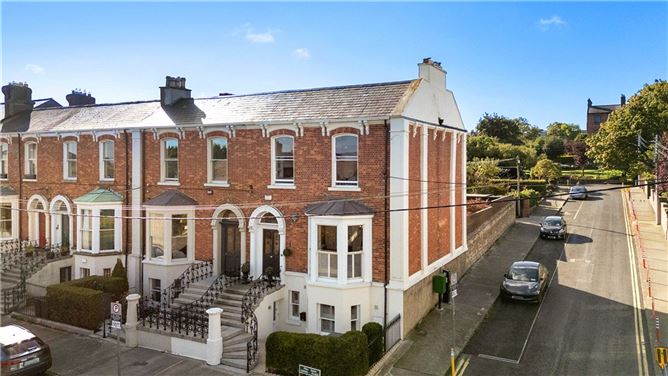 1 EATON PLACE, MONKSTOWN, DUBLIN
