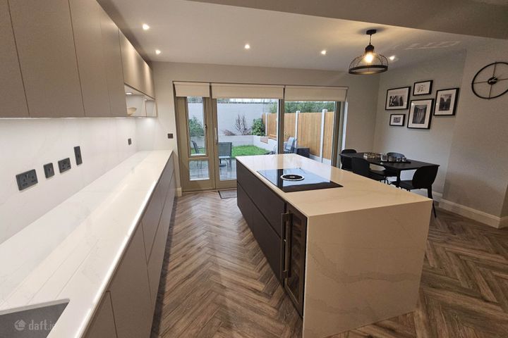 24 Aylesbury, Ballintemple, Cork