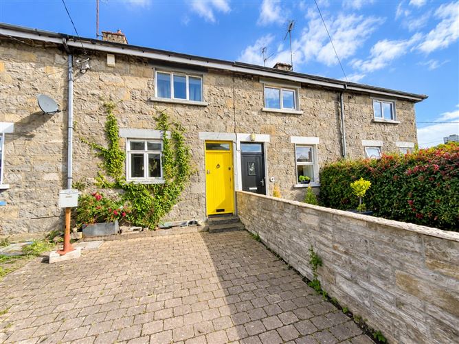 28 Belgium Park, Monaghan Town